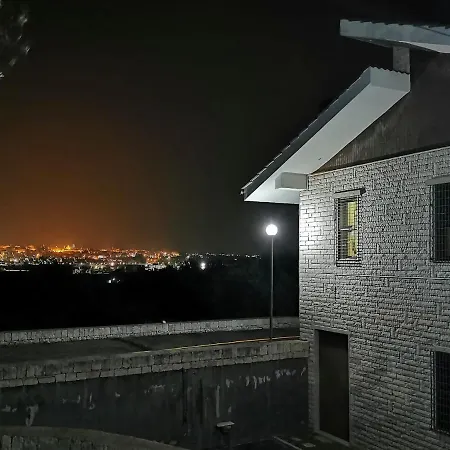 Happy's Casa 게스트하우스 4*